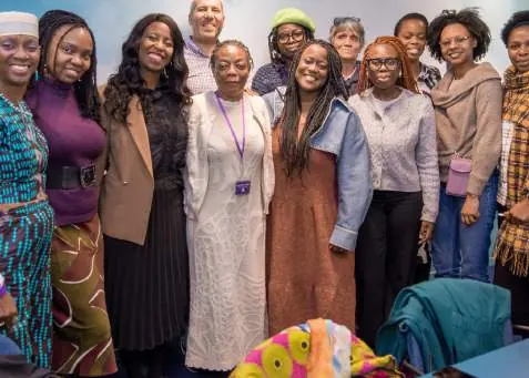 Photo de groupe de l'équipe et des intervenantes
